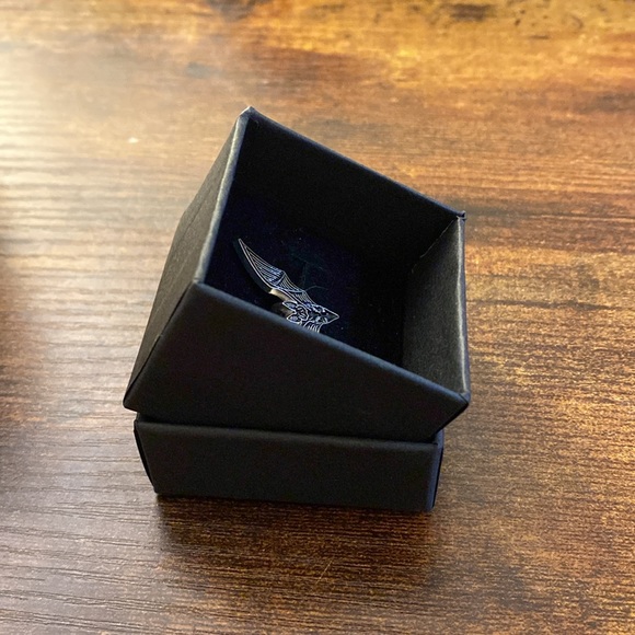 Bat Pin - Picture 2 of 4